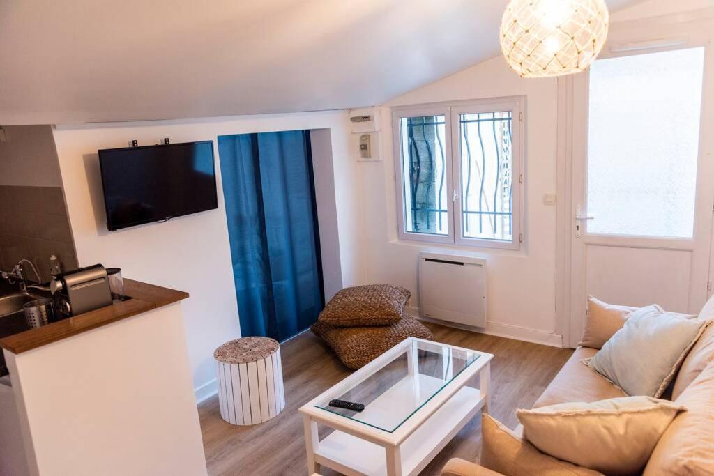 Appartement 2 Personnes, Place St Sauveur A 2Min Caen Buitenkant foto